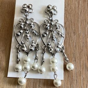 Chic Floral Silver and Pearl Drop Earrings